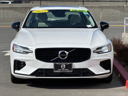 Used 2022 Volvo S60 T8 R-Design Expression w/ Premium Package AWD/4WD image 10