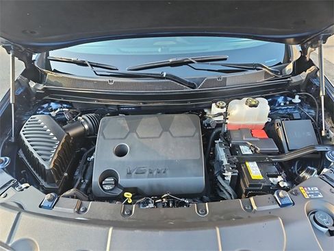 Used 2023 Chevrolet Traverse LT w/ Midnight/Sport Edition image 29