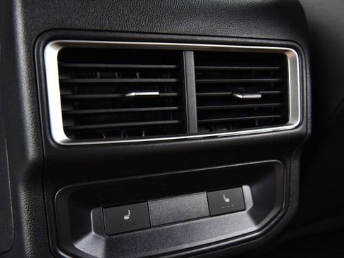 New 2026 Volkswagen Atlas Cross Sport SEL R-Line image 23