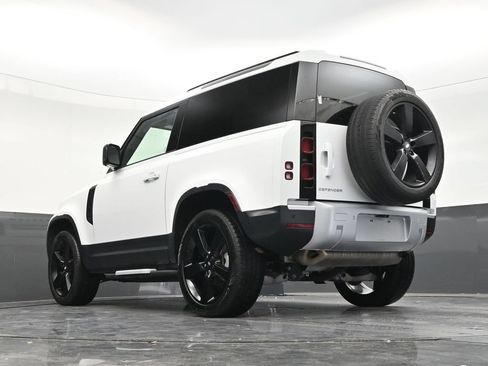 Used 2022 Land Rover Defender 90 AWD/4WD image 22