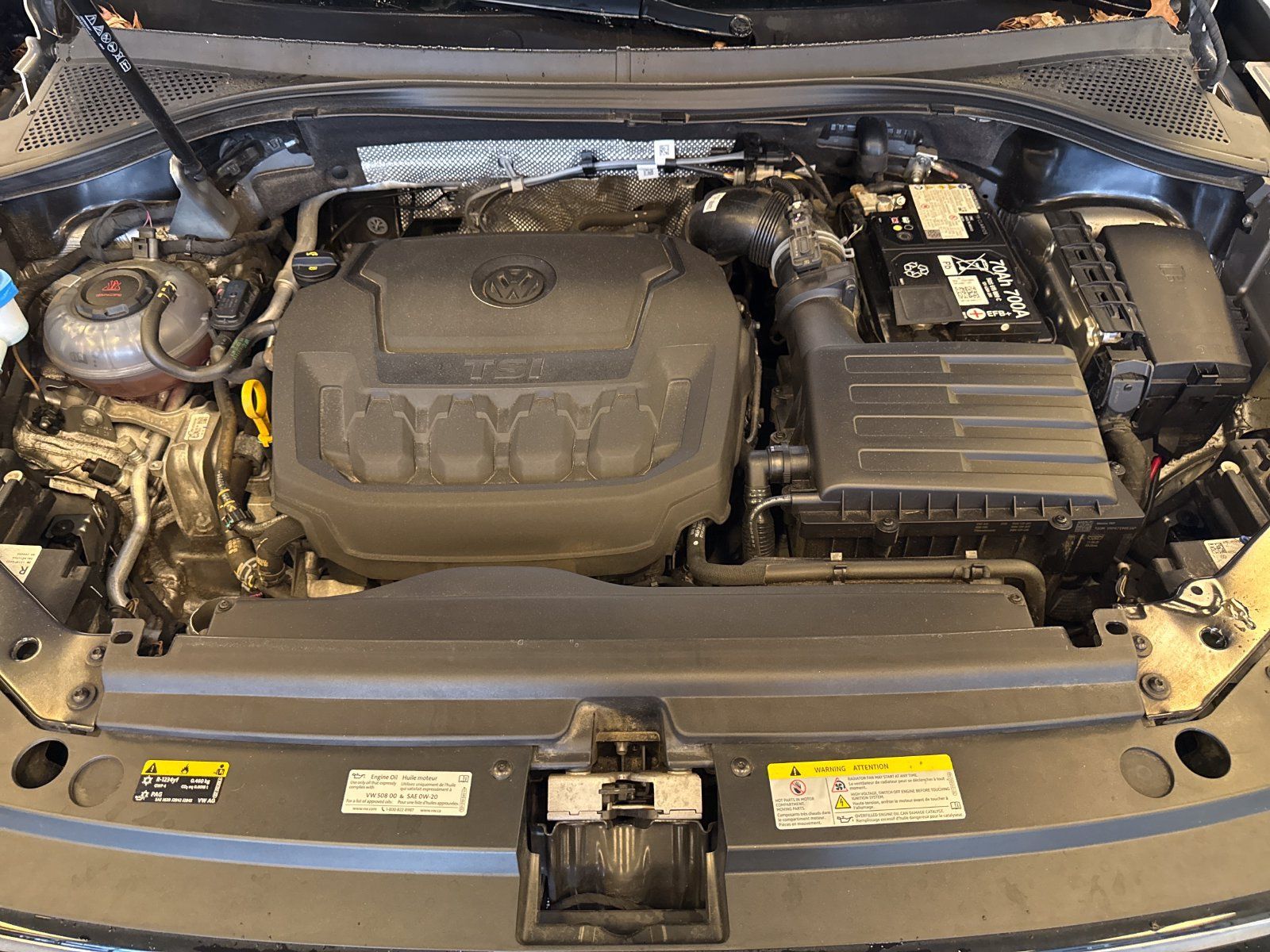 Certified 2024 Volkswagen Tiguan SE R-Line AWD/4WD image 23