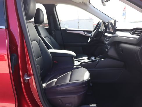 Used 2023 Ford Escape Platinum image 12