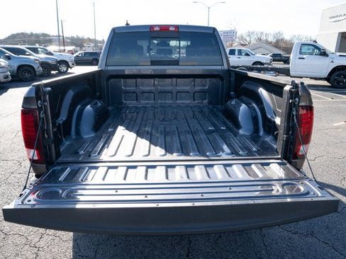 Used 2019 RAM 1500 Classic Warlock w/ Electronics Group image 12