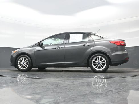 Used 2015 Ford Focus SE image 26