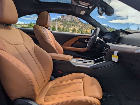 Used 2025 BMW 230i xDrive Coupe w/ Premium Package image 17