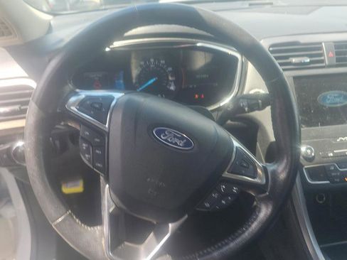 Used 2020 Ford Fusion SEL FWD image 12