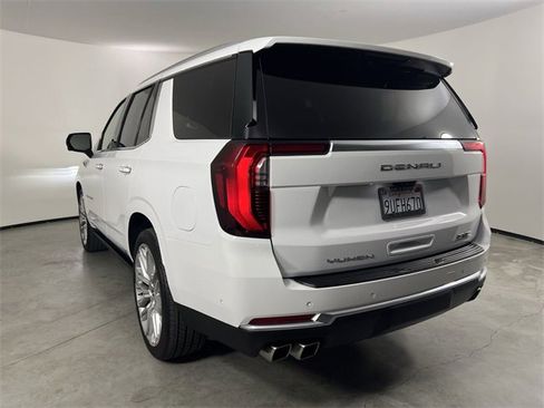 Used 2025 GMC Yukon Denali w/ Denali Reserve Package image 33