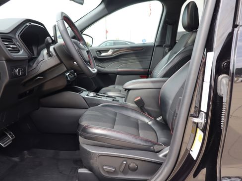 Used 2023 Ford Escape ST-Line w/ Tech Pack #1 image 10