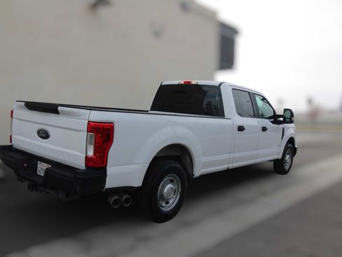 Used 2019 Ford F250 XL w/ Power Equipment Group image 32