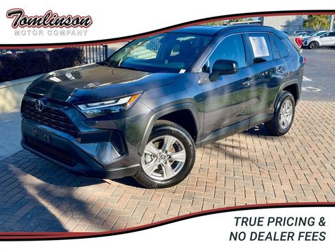 Used 2025 Toyota RAV4 LE AWD/4WD image 1