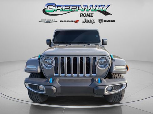 Used 2022 Jeep Wrangler Unlimited Sahara image 3