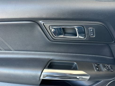 Used 2016 Ford Mustang GT Premium w/ Black Accent Package RWD image 10