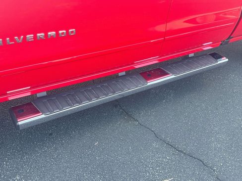 Used 2018 Chevrolet Silverado 1500 LT AWD/4WD image 29