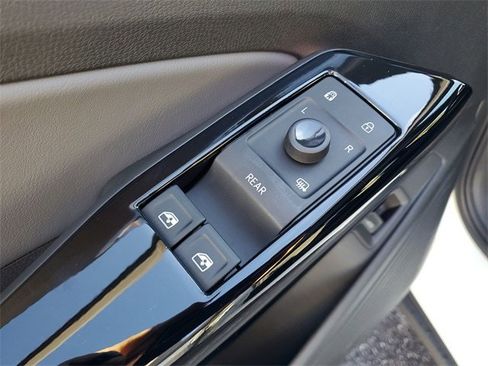 Certified 2023 Volkswagen ID.4 Pro S image 15