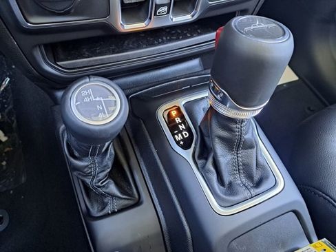 New 2026 Jeep Gladiator Sport image 21