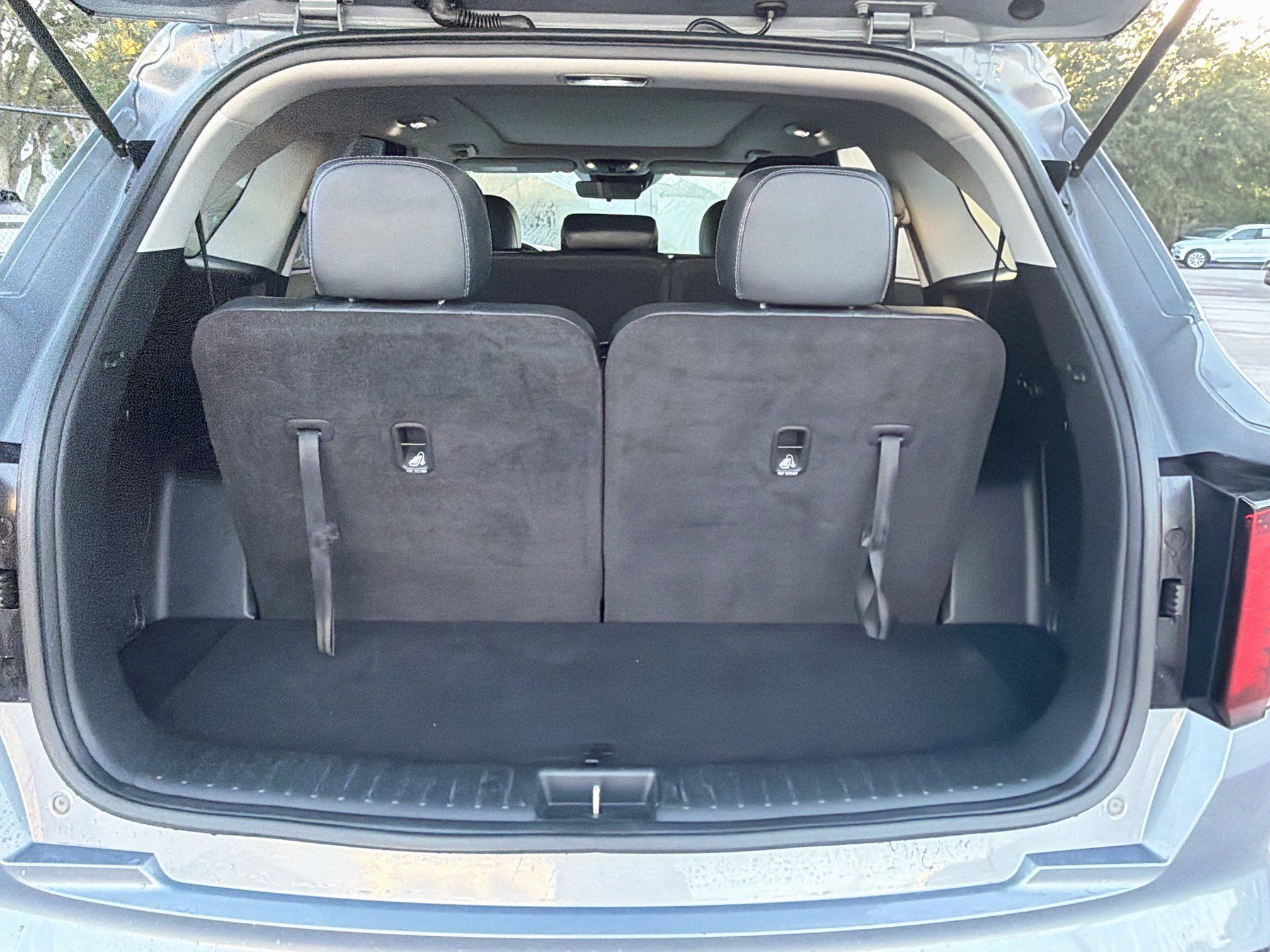 Used 2021 Kia Sorento S w/ Panoramic Sunroof Package FWD image 11