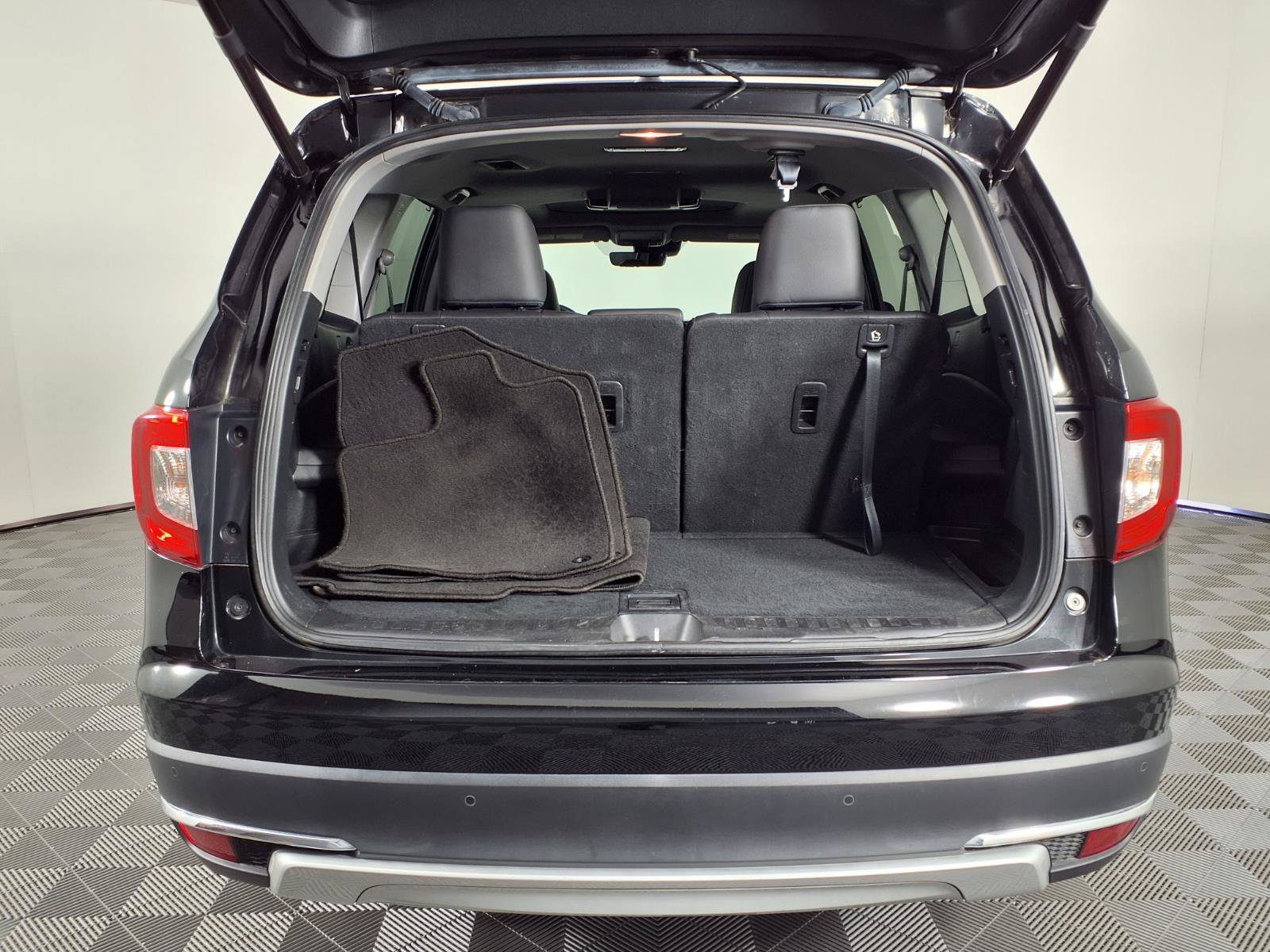 Used 2022 Honda Pilot Touring image 8