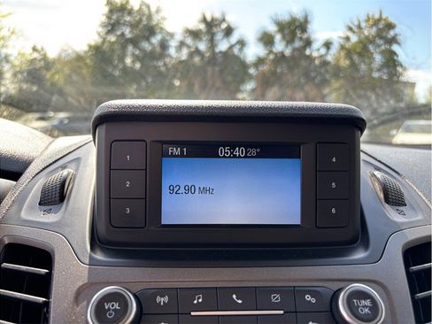 Used 2020 Ford Transit Connect XL image 22