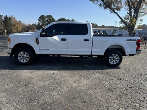 Used 2022 Ford F250 XLT w/ XLT Value Package image 2