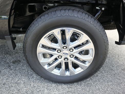 New 2025 Ford F150 Lariat w/ Equipment Group 501A Mid image 13