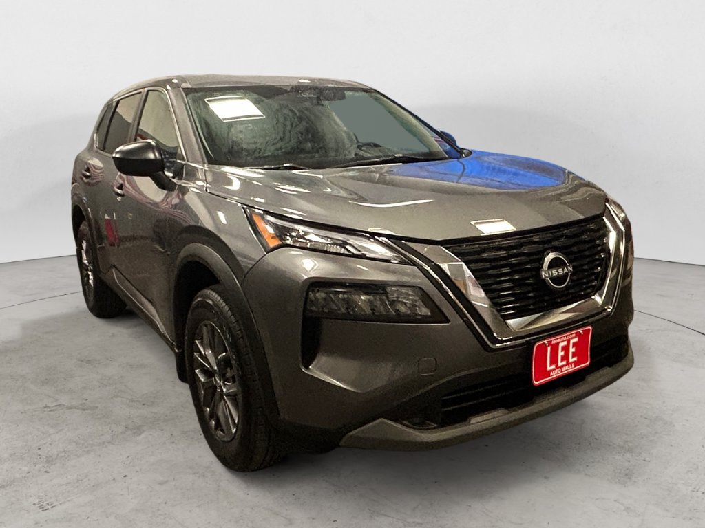 Used 2023 Nissan Rogue S AWD/4WD image 7