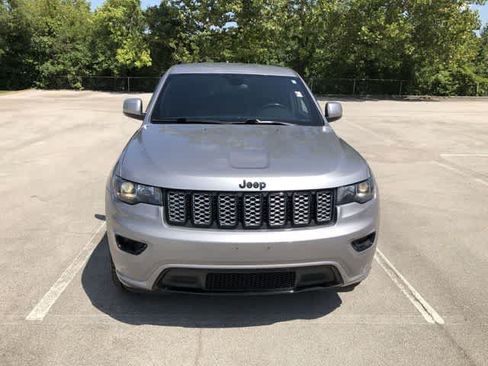Certified 2021 Jeep Grand Cherokee Laredo X RWD image 9