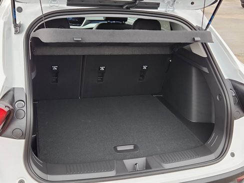 New 2026 Chevrolet Trax LT w/ Driver Confidence Package image 8