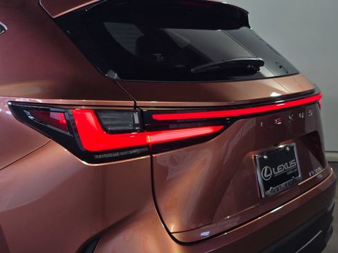 New 2026 Lexus NX 350h FWD image 10