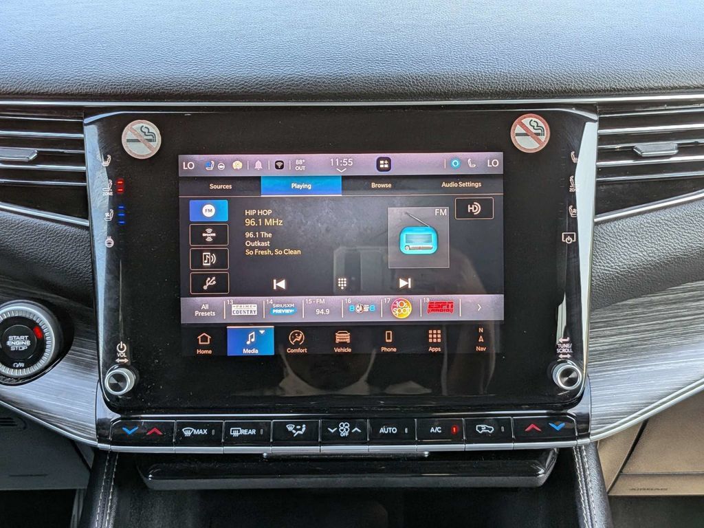 Used 2024 Jeep Wagoneer Series II AWD/4WD image 18