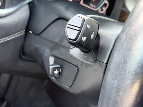 Used 2020 BMW 745e xDrive AWD/4WD image 21