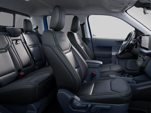 New 2025 Ford Maverick Lobo image 6