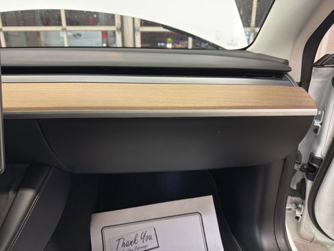 Used 2021 Tesla Model 3 Long Range image 22