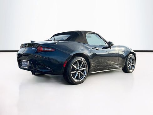 Used 2022 MAZDA MX-5 Miata Grand Touring w/ Weather Package image 9