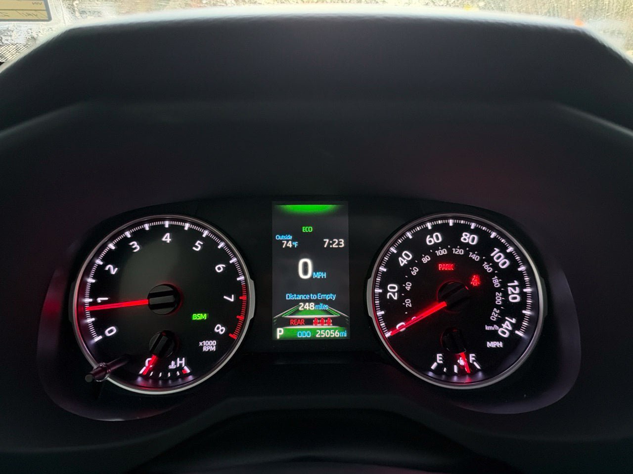 Used 2019 Toyota RAV4 XLE FWD image 8