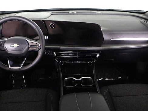 Used 2026 Chevrolet Traverse LT w/ Driver Confidence Package image 39