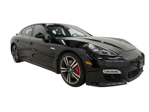 Used 2013 Porsche Panamera GTS AWD/4WD image 3