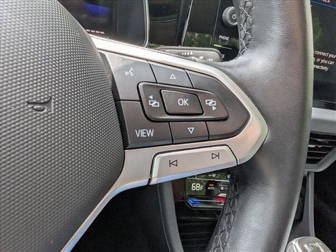 Certified 2025 Volkswagen Jetta SE w/ Sunroof Package FWD image 30
