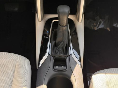 Used 2024 Toyota Corolla Cross L image 24