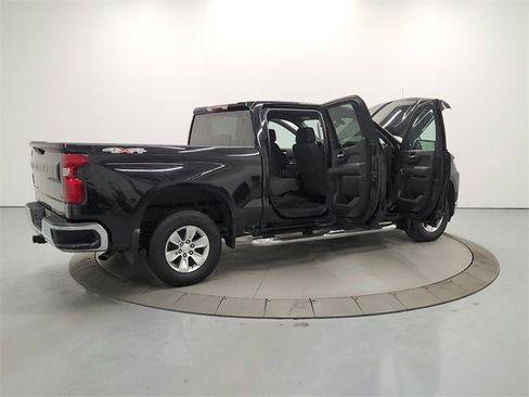 Used 2022 Chevrolet Silverado 1500 LT image 15