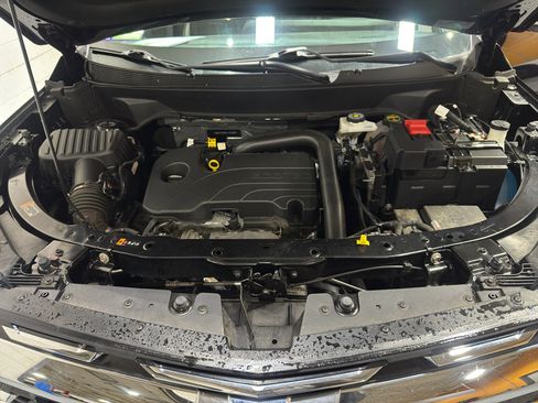 Used 2025 Chevrolet Equinox LT w/ Convenience Package II image 37