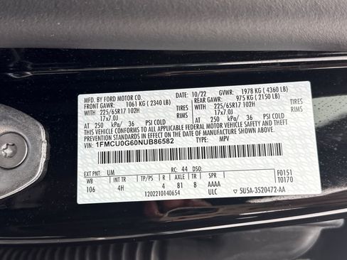 Used 2022 Ford Escape SE w/ Cold Weather Package image 29