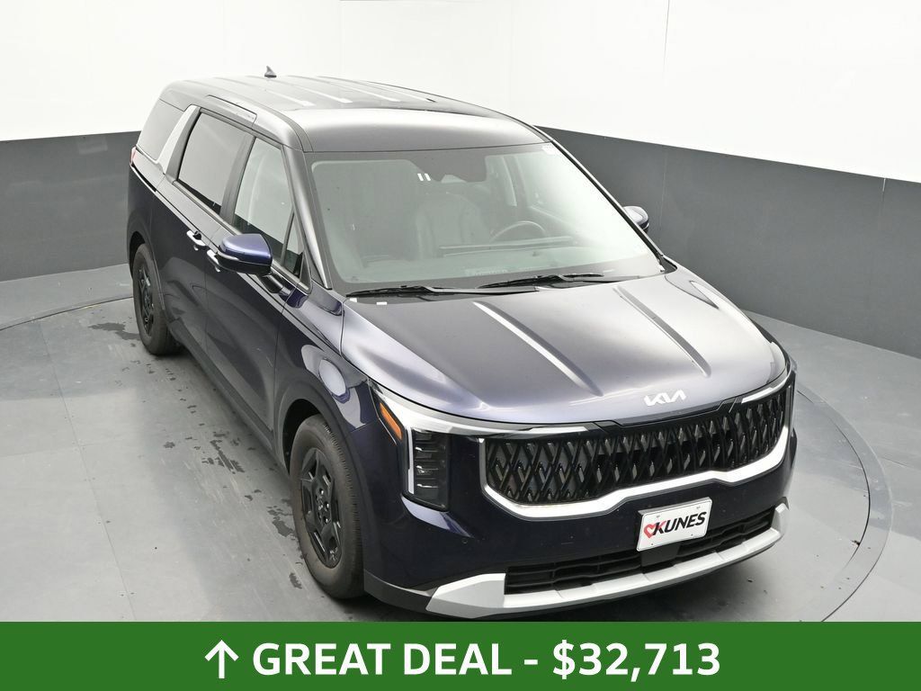 Used 2026 Kia Carnival FWD image 32