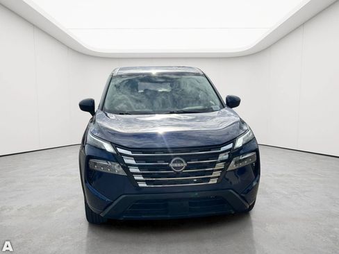 Used 2025 Nissan Rogue SV FWD image 8