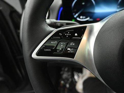 Certified 2026 Mercedes-Benz GLB 250 4MATIC image 14