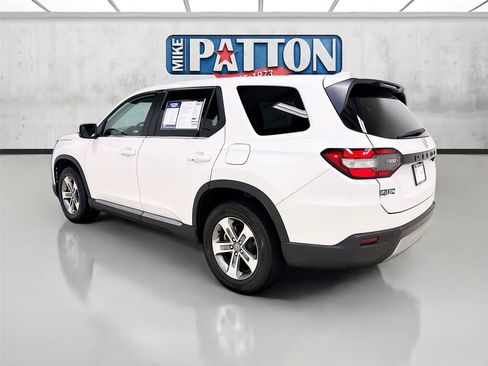 Used 2024 Honda Pilot EX-L image 5