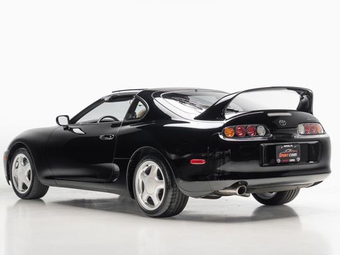Used 1994 Toyota Supra Turbo RWD image 10