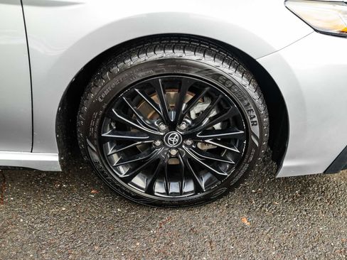 Certified 2022 Toyota Camry SE w/ Convenience Package image 8