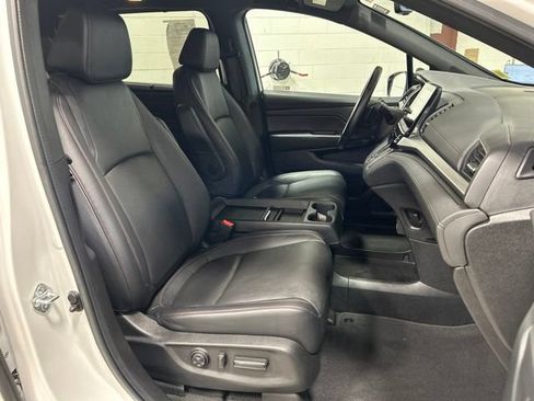 Certified 2023 Honda Odyssey Sport image 14