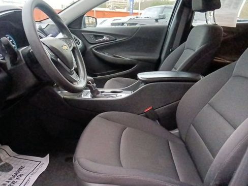 Used 2024 Chevrolet Malibu LT image 15