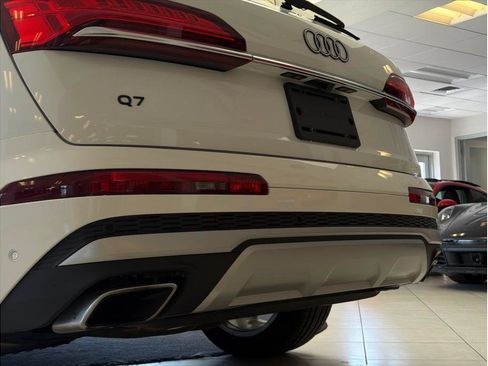 Used 2025 Audi Q7 3.0T Premium Plus AWD/4WD image 34